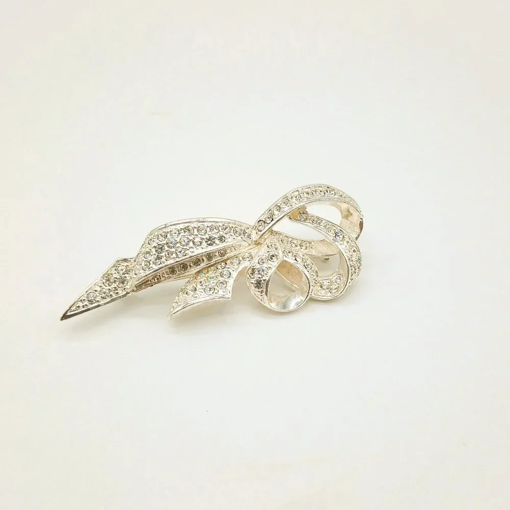 Coro Silver Crystal Ribbon Brooch. Women's Silver Cluster Spray Bow Pin Jewelry